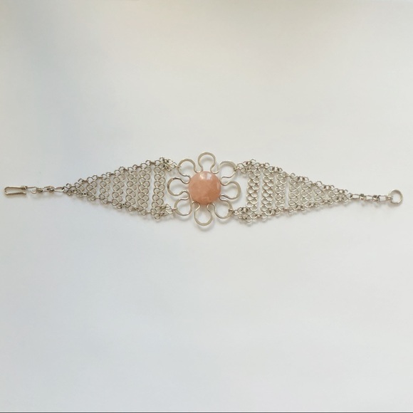 Chainmail Flower Bracelet with Pink Stone Groovy - Picture 11 of 12